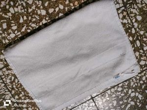 2 White Napkins
