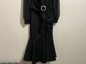 Elegant Black Midi Dress