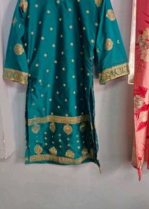 Elegant Green &amp; Gold Kurta