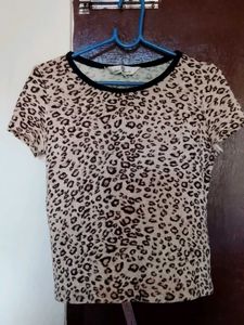 Leopard Print Short Sleeve Top