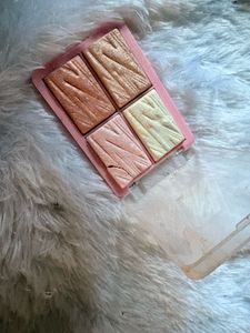 Highlighter Palette