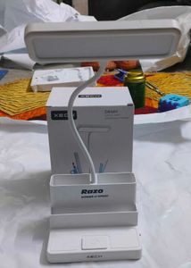 Desky Lamp With Stationary Holder