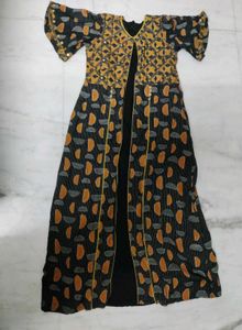 Dress With Heavy Shrug