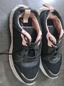 Black Shoes