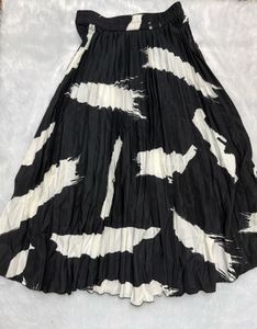 Monochrome Pleated Midi Skirt