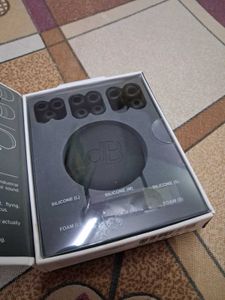 dBud Volume Adjustable Noise Reduction Earplugs