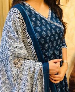 Elegant Blue &amp; White Block Print Kurta Set