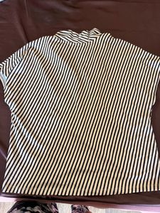 Chic Striped V-Neck Top
