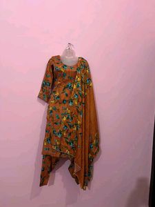 Stylish Orange Floral Kurta Set with Dupatta