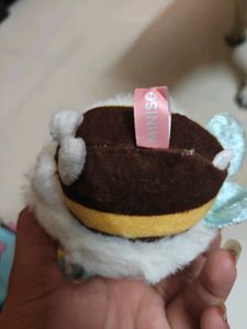 Cute Bee chikva
