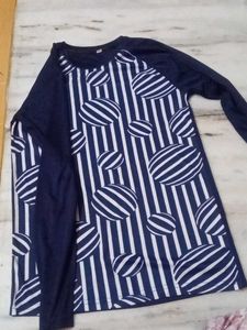 6 tops for 300 only Striped Blue &amp; White To
