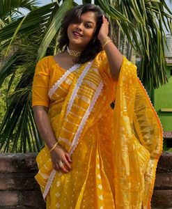 Vibrant Yellow Ethnic Jamdani saree