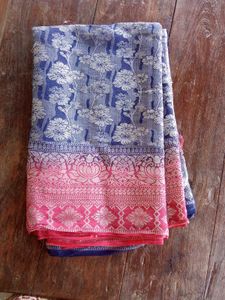 Floral Pattern Ethnic Saree