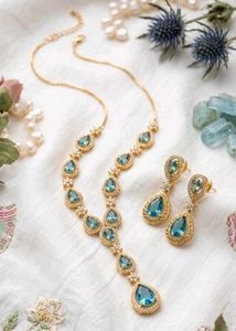Stunning Teal Blue Crystal Jewellery Set