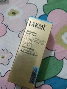 Lakme Hyaluronic Dew Micro-Essence