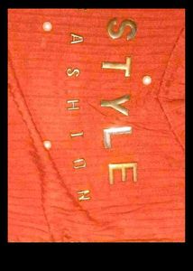 Stylish Rust-Colored Pearl T-Shirt