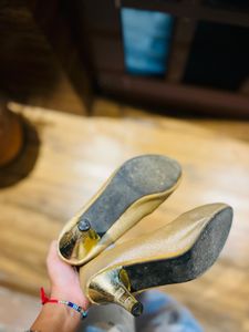Golden Heel