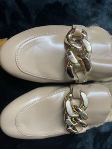 Chain Detail Fur Lined Loafers