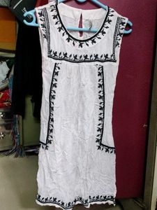 Embroidered White Kurta