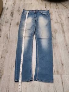 Ma5455 Matrix jeans waist 32 inches