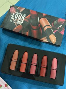 MAC Look in a Box Mini Lipsticks set of 5