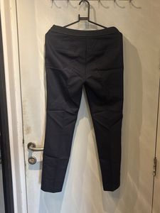 Zara Navy Blue Cropped / cigarette Trousers