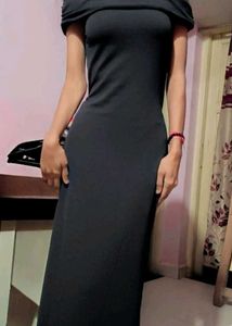 Chic Off-Shoulder Black Midi Dress