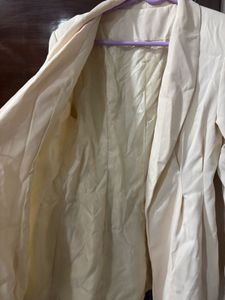 Elegant Cream Blazer