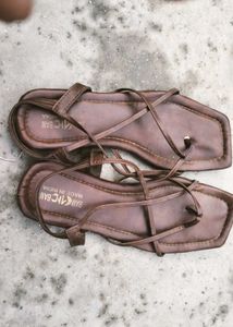 Girls and women Flip flop