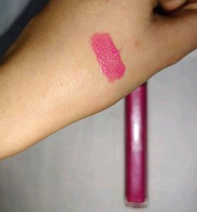 Shimmering Pink Lip Gloss Swatch