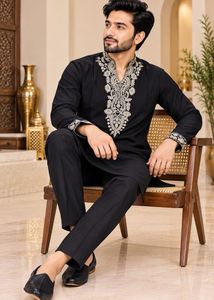 Men's Embroidered Kurta Set