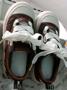 SOLETHREADS sneekers