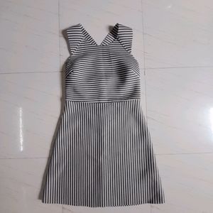 Size : M  Length : 32.5