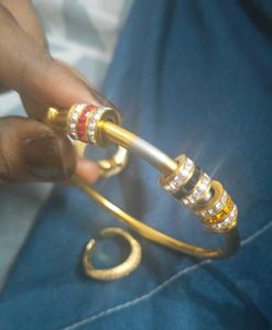Stylish Bangle Bracelet