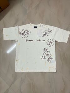 Cream Floral Graphic T-Shirt (oversized)