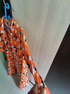 Collared Shrug By Dressberry (Size M)