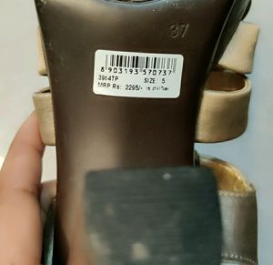 CATWALK High Heels with Tag