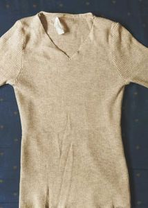 Ribbed V-Neck Long Sleeve Top
