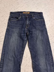 Classic Mid rise straight leg jeans