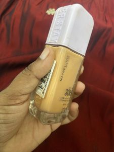 Maybelline Lumi-Matte Foundation SPF 16