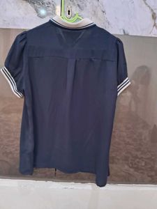 Chic Navy Collared Short Sleeve Top
