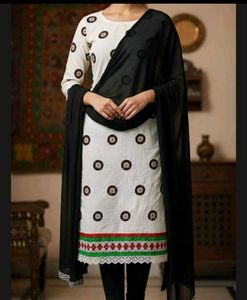 Elegant Embroidered Salwar Kameez Suit♥️🖤🤍