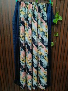 Elegant Floral Saree with Tassel Border