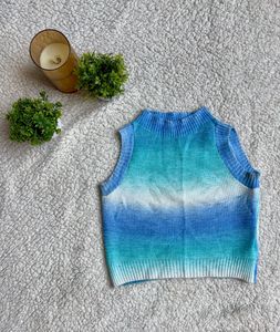 Gradient Sleeveless Knit Top