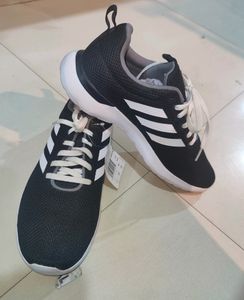 Adidas Men's Casual Shoes. New With Tag.