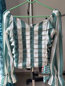 Chic Striped Ruffled Crop Top