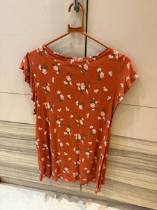 ✨ Fig Floral Print Top | Size L ✨