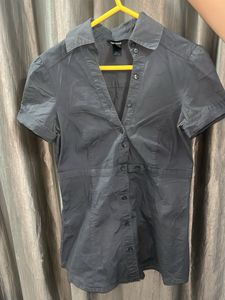 Women's Grey Button-Up Short Sleeve Shirt