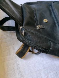 Esbeda Black Backpack