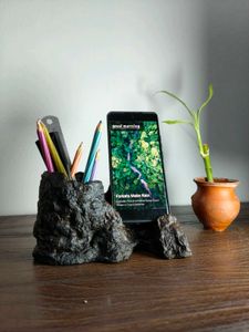 Organic 💚 handmade Rock Pen Holder & Phone Stand